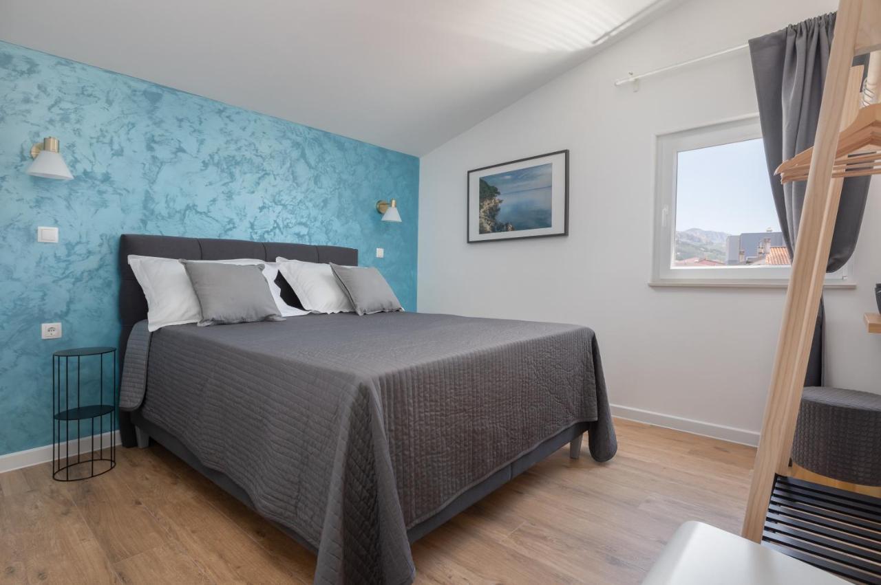 Apartments Left & Right With Jacuzzi, 4 Stars Makarska Kültér fotó